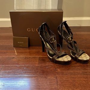 GUCCI Size 38 US 8 Brown Leather TStrap Platform shoes dustbag/box